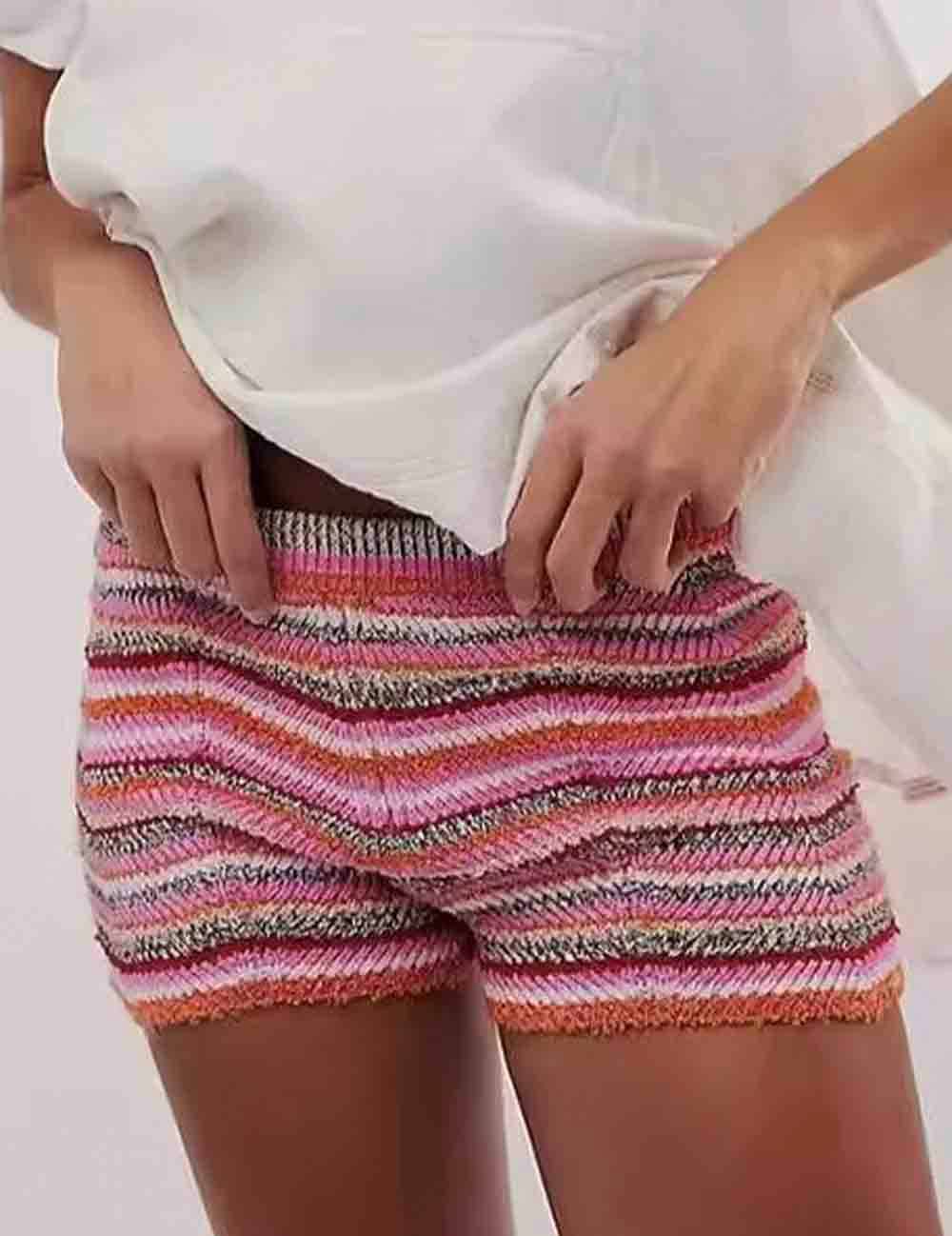 Ladies Multicolor Stripe Fabric Elastic Waist Sweater Shorts
