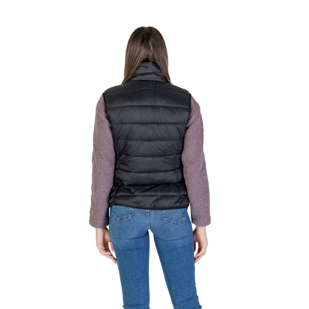 Black Nylon Sleveless Jacket