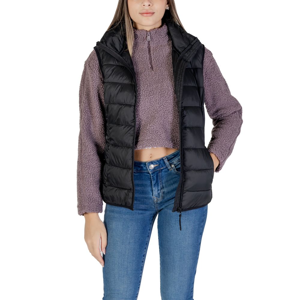 Black Nylon Sleveless Jacket